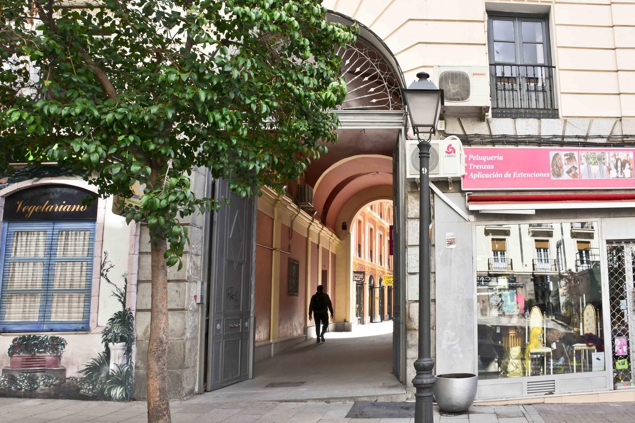 Hostal Guestped Madrid Exterior foto